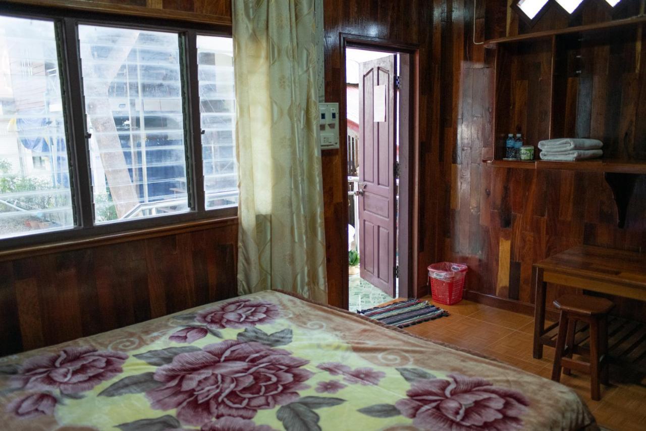 Song Lao Guesthouse Thakhek Exteriér fotografie